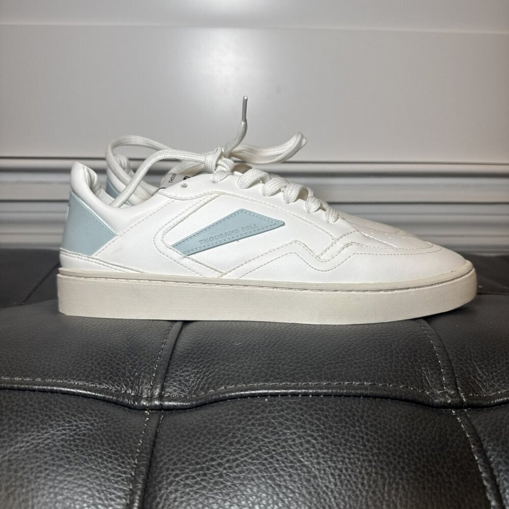 NWOT Thousand Fell Women’s White And Blue Laced Court Sneakers Size 7.5